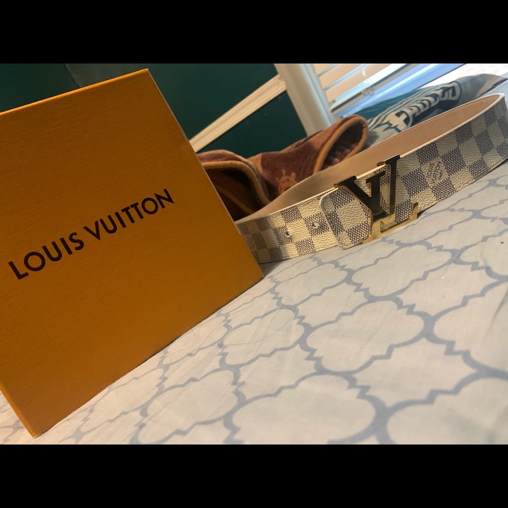 WHITE Louis Vuitton belt